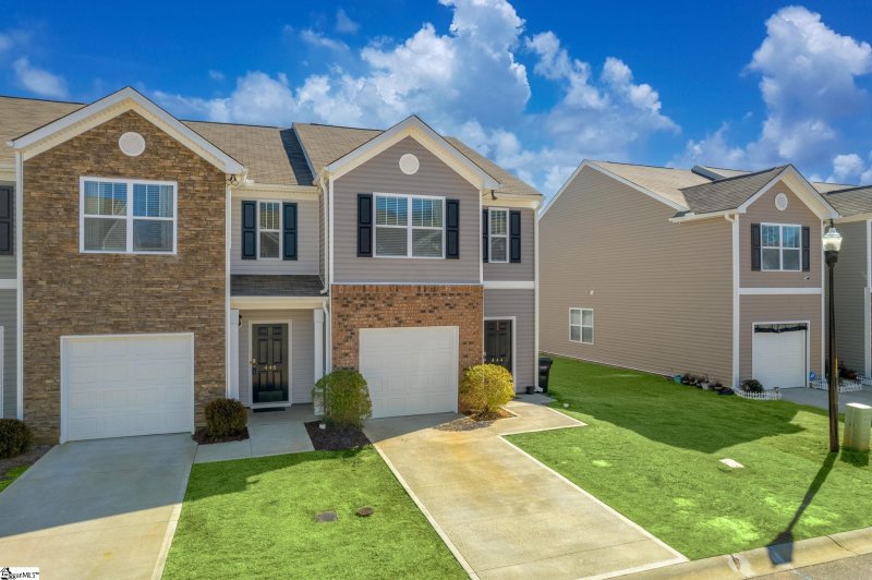 Property image 3 at 444 Sea Grit Court, Greer, SC 29650