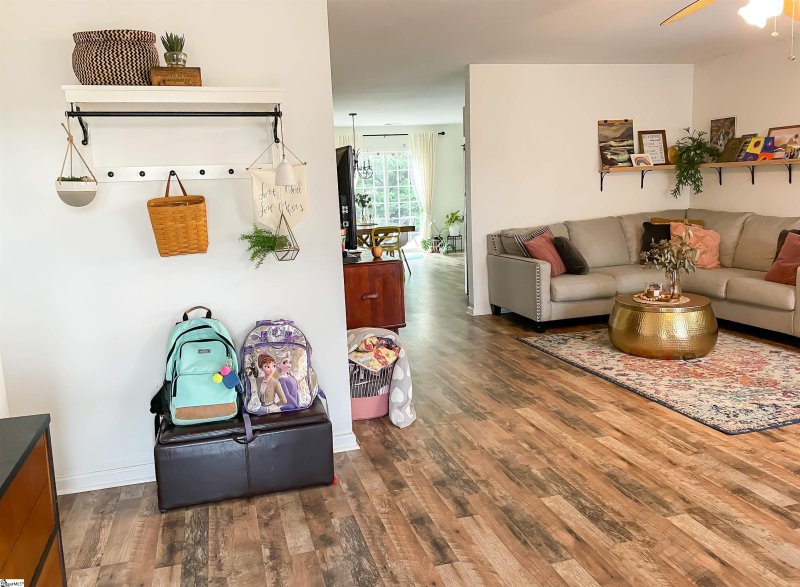 Property image 4 at 112 Mcscott Court, Easley, SC 29640