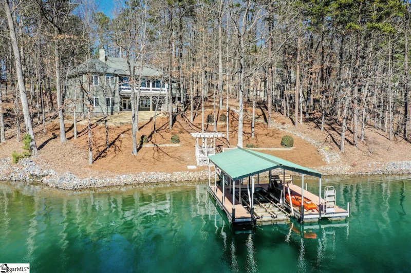 Property image 2 at 108 Wynward Pointe Drive, Salem, SC 29676