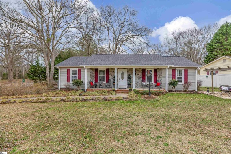 Property image 2 at 15 Woodmere Court, Williamston, SC 29697-9502