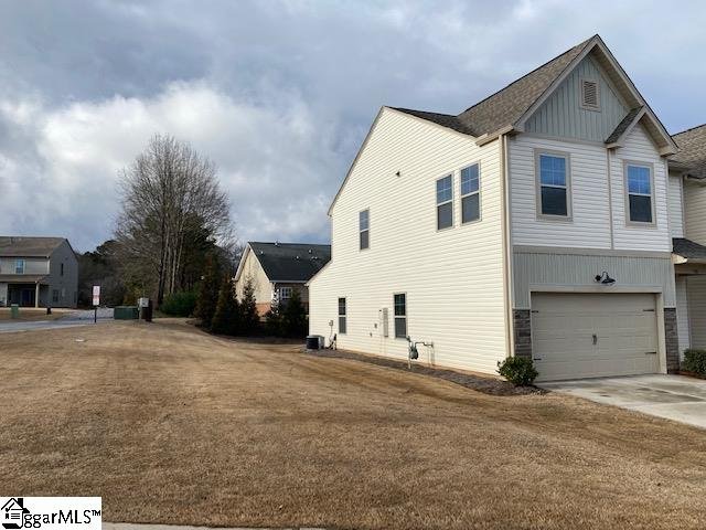Property image 2 at 401 Cedar Bluff Way, Mauldin, SC 29662