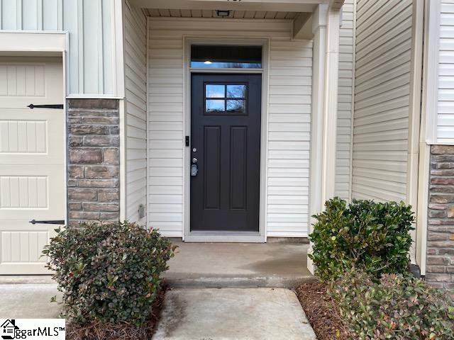 Property image 3 at 401 Cedar Bluff Way, Mauldin, SC 29662