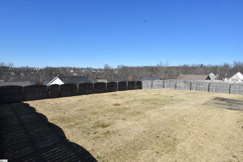 Property image 2 of 116 Dewfield Lane in Glen Lake, Boiling Springs, SC 29316