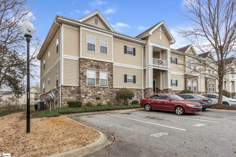 370 Easterlin Way