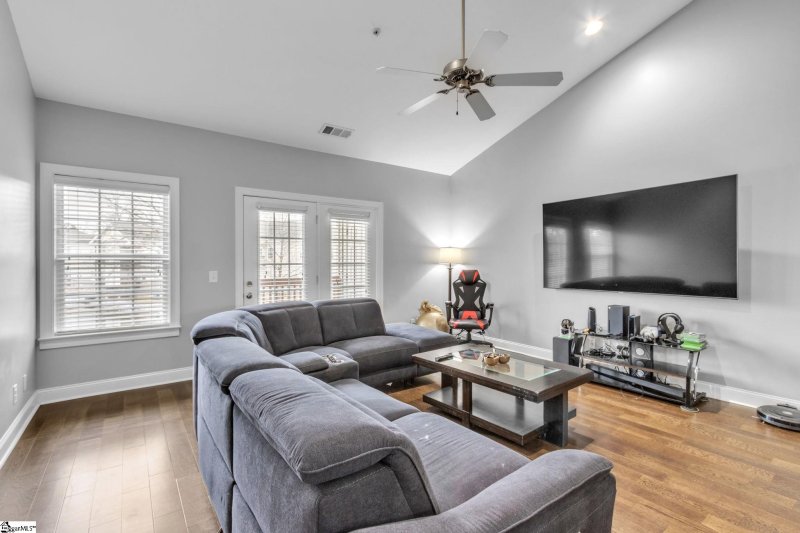 Property image 3 at 370 Easterlin Way, Greenville, SC 29607