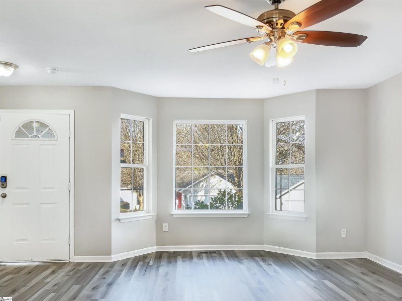 Property image 4 at 7 Falcon Ridge Way, Greer, SC 29650