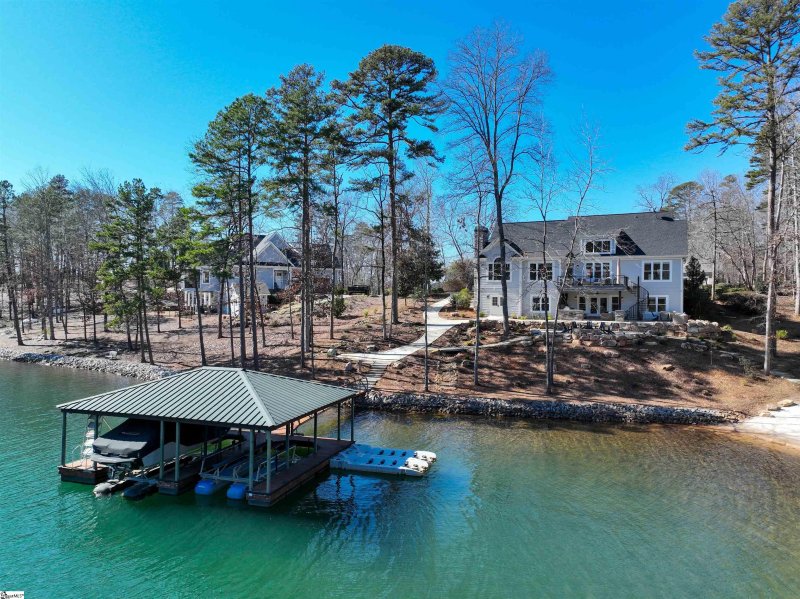 Property image 2 at 503 Clearview Drive, Seneca, SC 29672