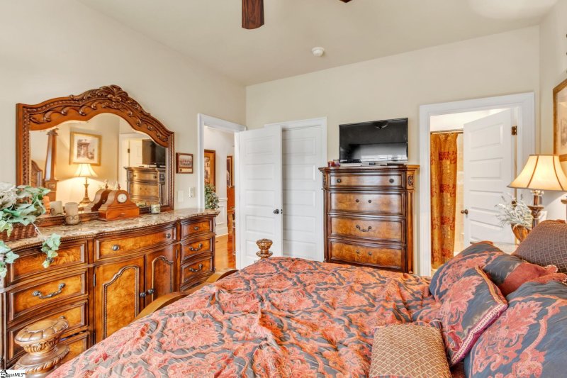 Property image 4 at 155 Harbrooke Circle, Greer, SC 29651