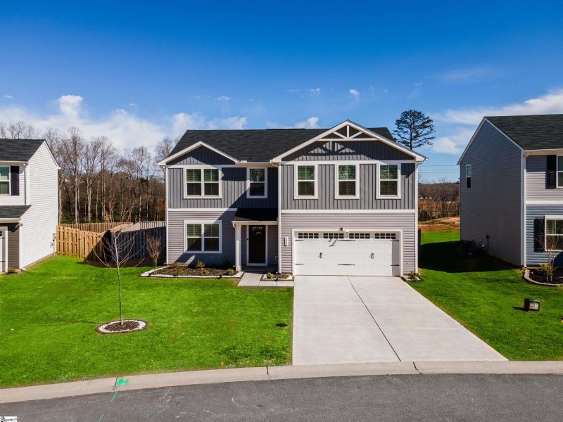 Property image 3 at 200 Birchcane Road, Greenville, SC 29605