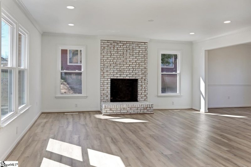 Property image 5 at 211 Blue Ridge Drive, Greer, SC 29651