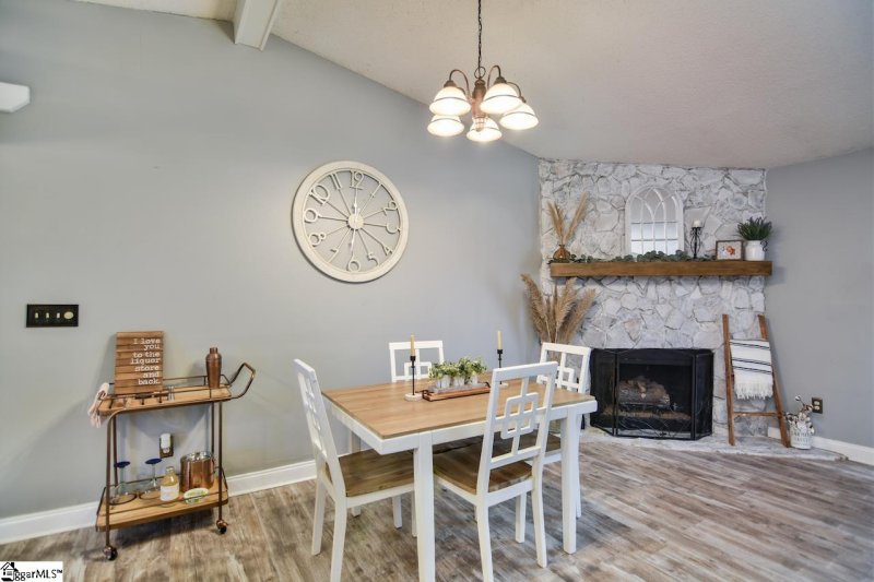 Property image 3 at 325 E. Celestial Drive, Greer, SC 29651