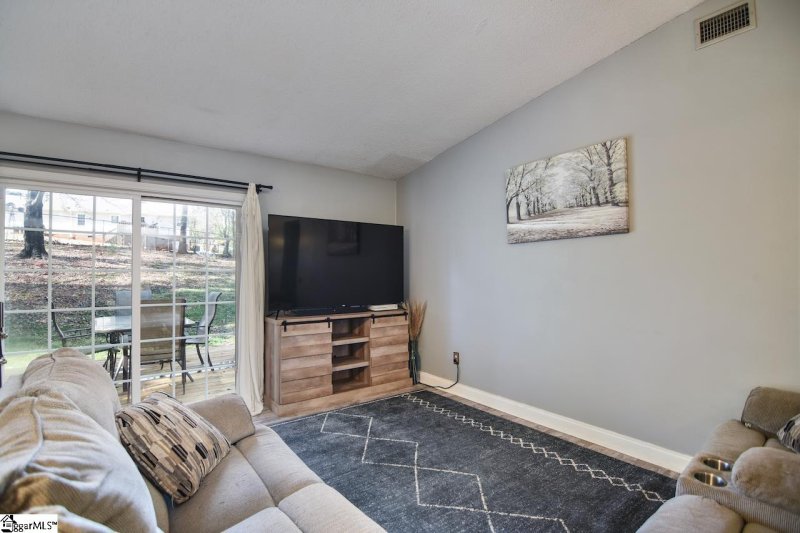 Property image 4 at 325 E. Celestial Drive, Greer, SC 29651