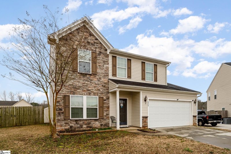 Property image 2 at 424 Sweeny Court, Boiling Springs, SC 29316