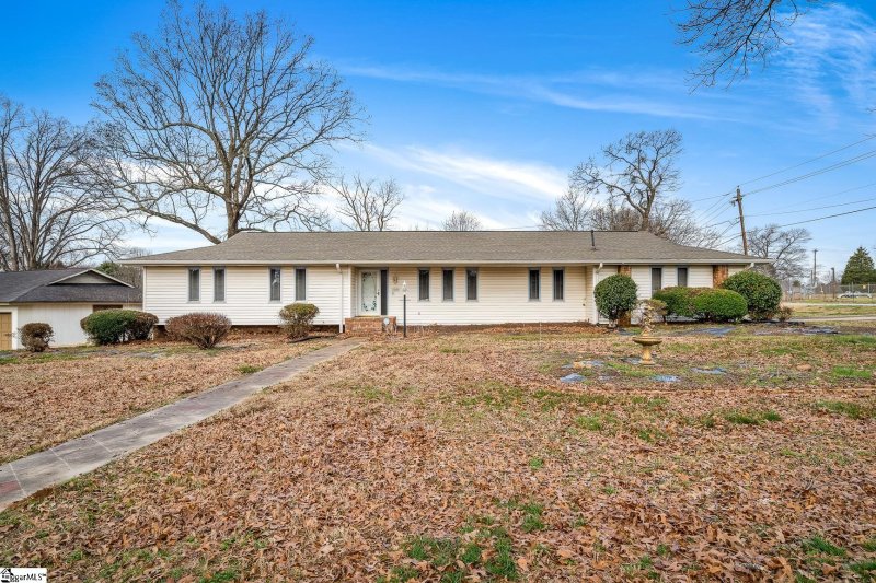 Property image 2 at 109 New Haven Drive, Greenville, SC 29615