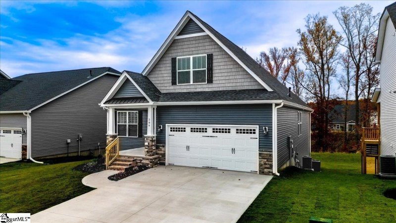 Property image 2 at 289 Foxbank Circle, Greer, SC 29651