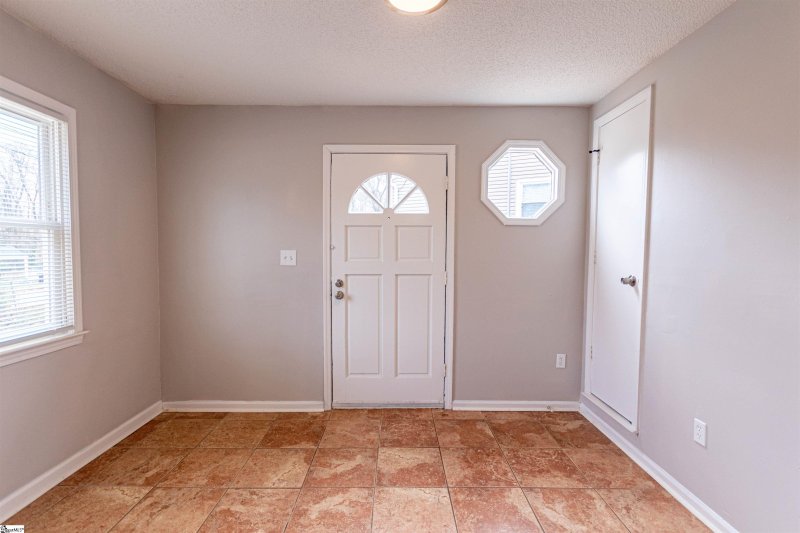 Property image 3 at 407 CROSBY Circle, Greenville, SC 29605