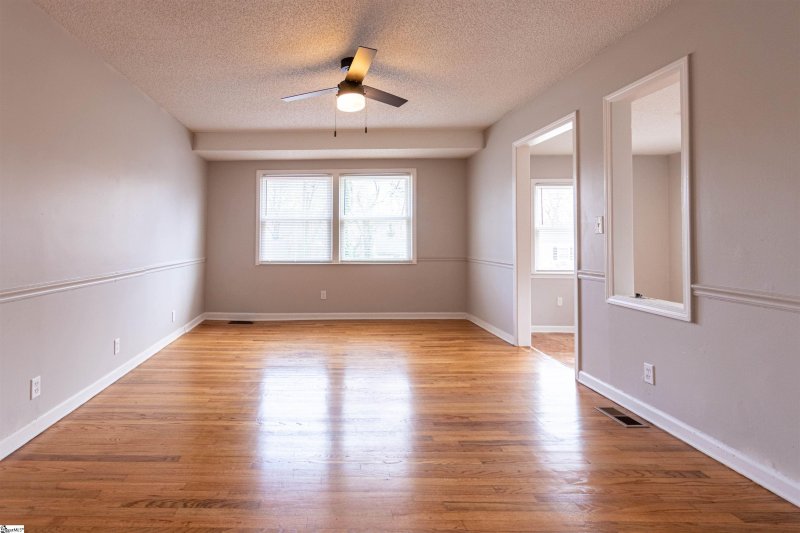 Property image 5 at 407 CROSBY Circle, Greenville, SC 29605