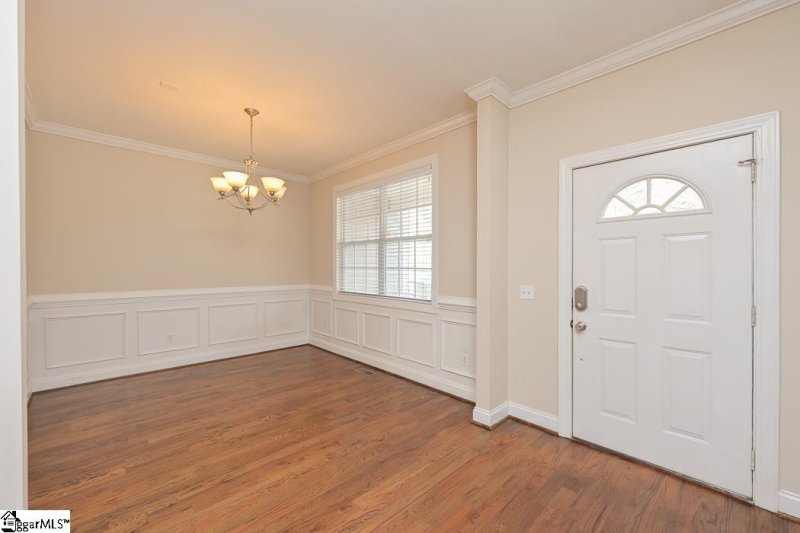 Property image 2 at 302 Glencrest Court, Greer, SC 29650