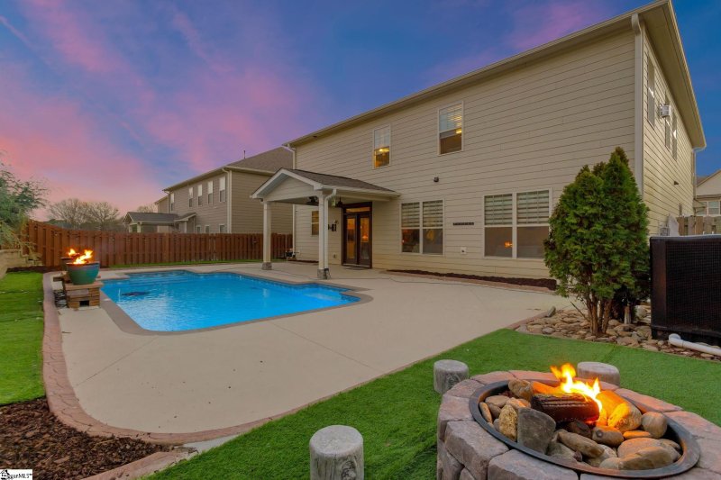 Property image 2 at 225 Talon Court, Taylors, SC 29687-4258