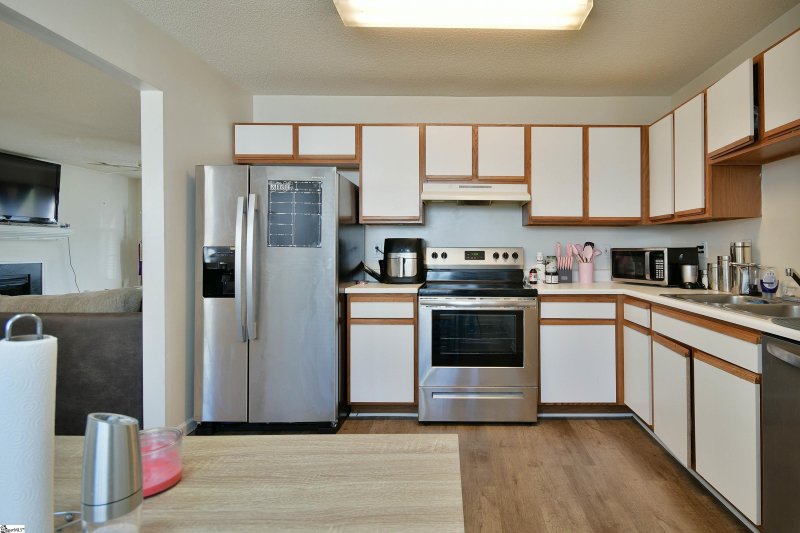 Property image 3 at 6 allenwood Lane, Greer, SC 29659