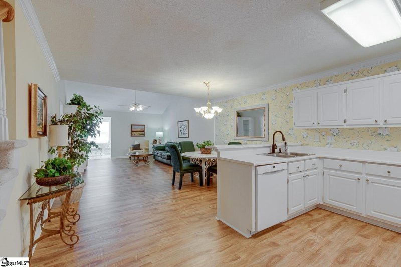 Property image 3 at 23 Magnolia Crest Drive, Simpsonville, SC 29681