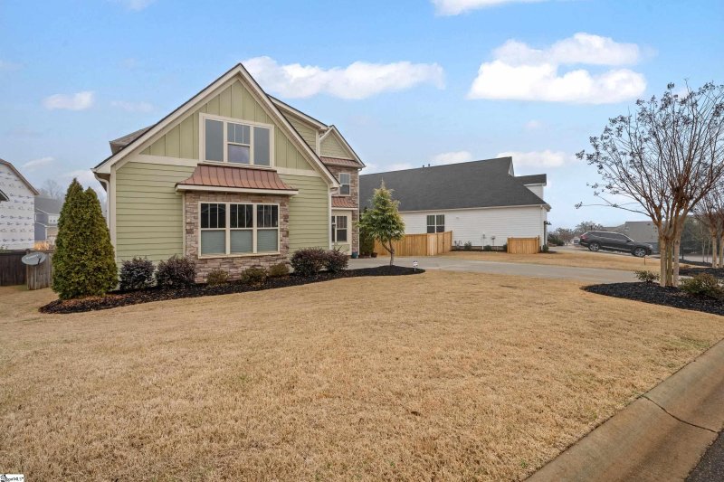 Property image 3 at 102 Bold Slope Drive, Piedmont, SC 29673