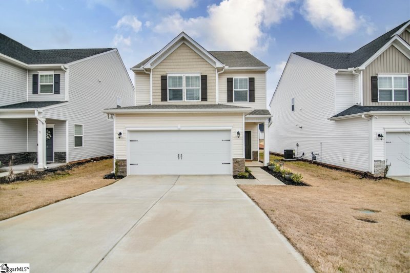 Property image 2 at 6 Corsica Court, Simpsonville, SC 29681