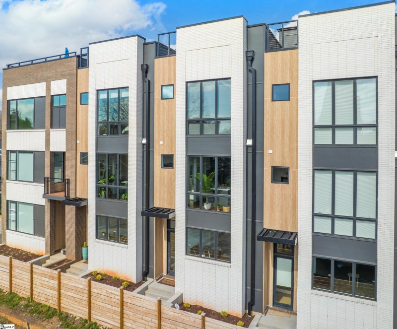 Property image 2 at 121 Noma Terrace Way, Greenville, SC 29601