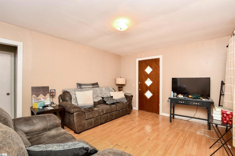 Property image 4 at 700 N Franklin Road, Greenville, SC 29617