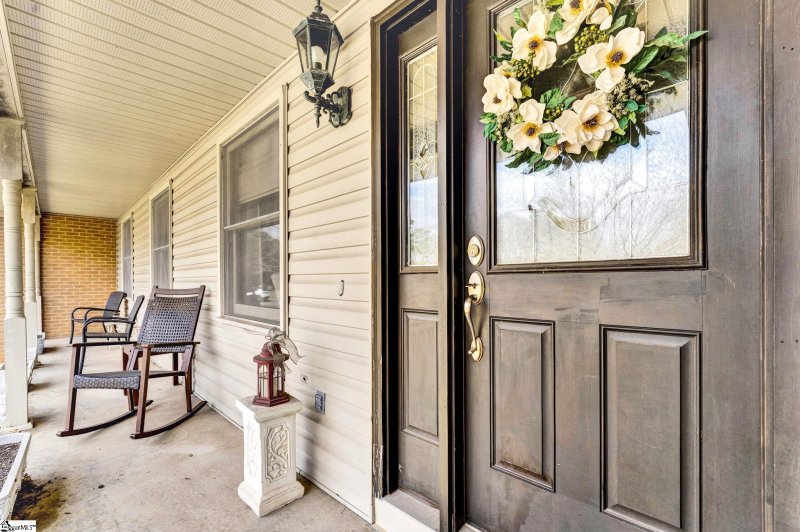 Property image 3 at 610 Regency Circle, Anderson, SC 29625