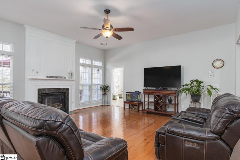 Property image 2 at 3 NELAND Court, Simpsonville, SC 29681