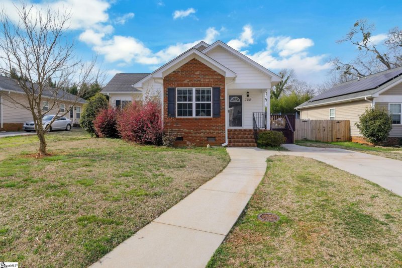 Property image 2 at 325 O'Conner Court, Greenville, SC 29609