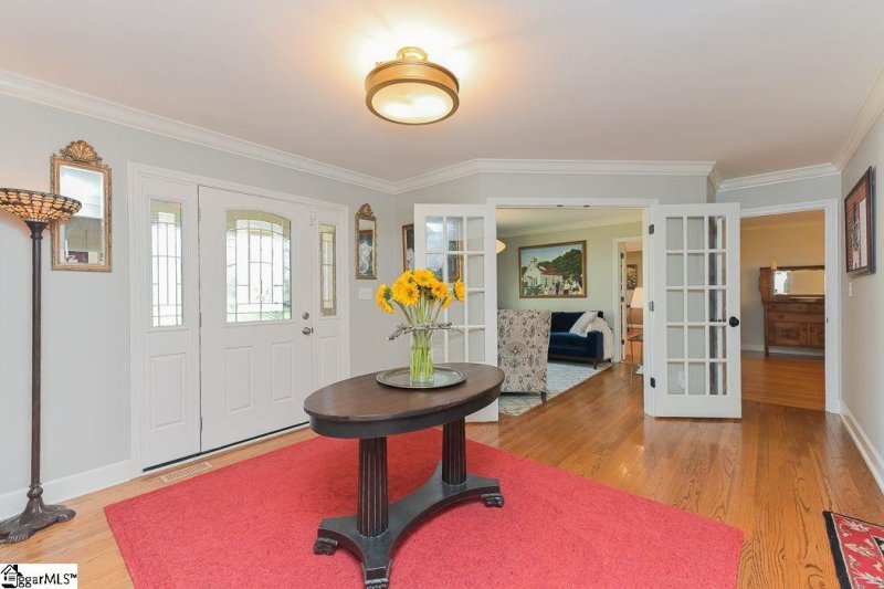 Property image 2 at 15 Stonybrook Drive, Greenville, SC 29615
