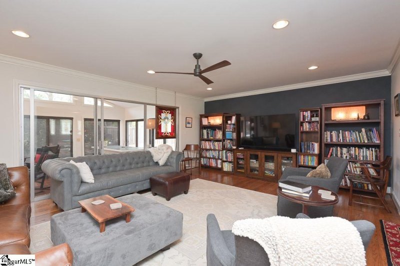 Property image 5 at 15 Stonybrook Drive, Greenville, SC 29615