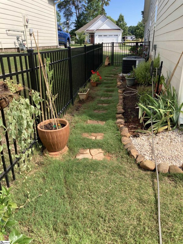 Property image 2 at 1 Durmast Court, Taylors, SC 29687