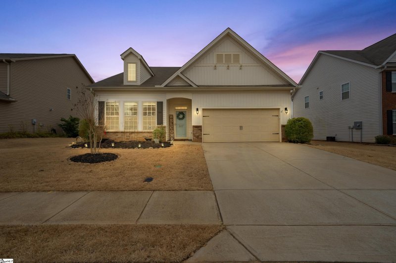 Property image 4 at 147 Willowbottom Drive, Greer, SC 29651