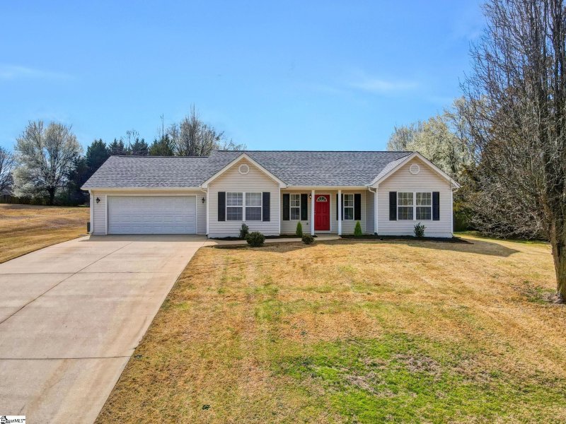 Property image 2 at 115 Templewood Court, Williamston, SC 29697
