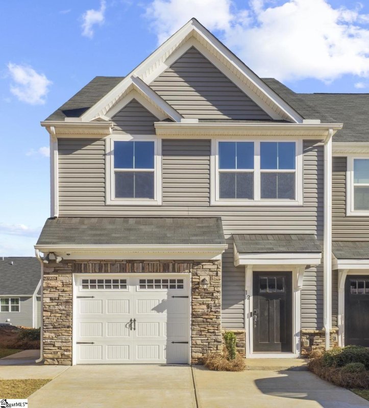 12 Country Dale Drive