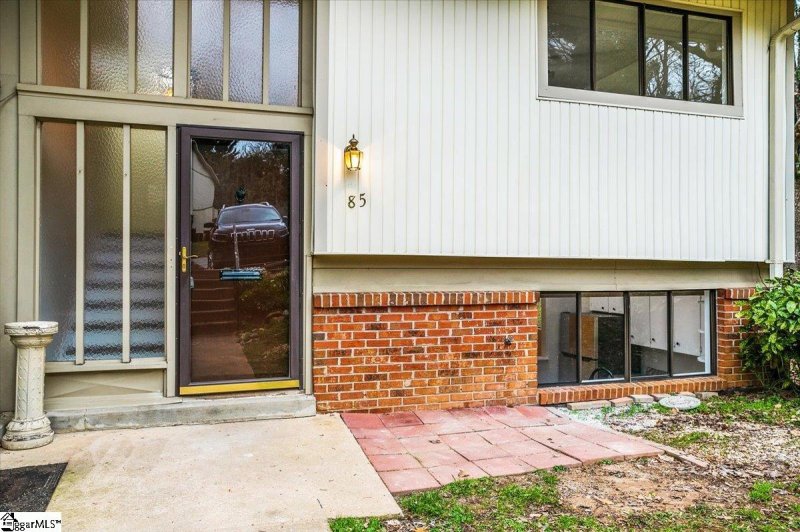 Property image 2 at 85 Briarview Circle, Greenville, SC 29615