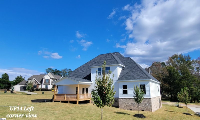 Property image 3 at 2 Peyton Lane, Simpsonville, SC 29681