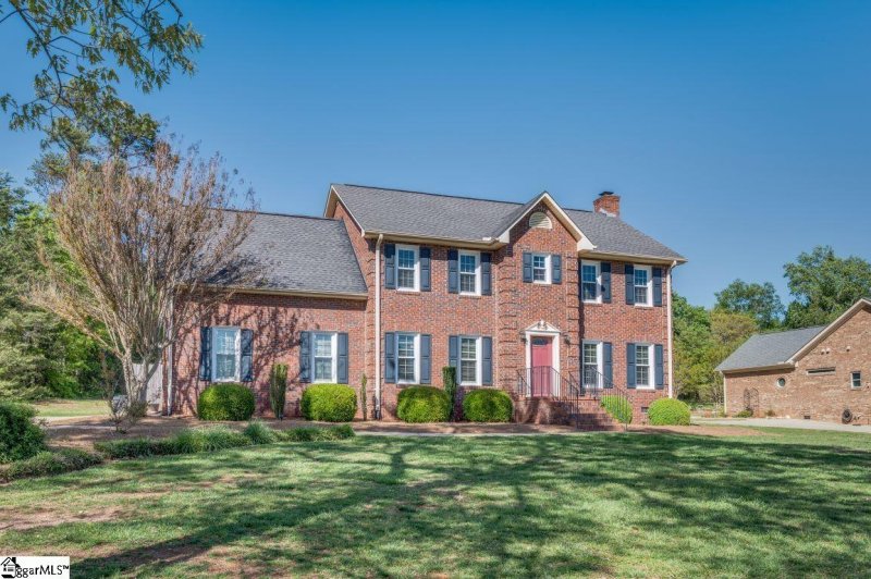 Property image 4 at 107 Fairway Drive, Pickens, SC 29671
