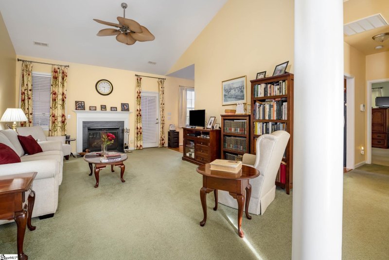 Property image 5 at 101 Hanging Moss Lane, Greenville, SC 29615