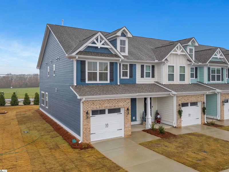 Property image 2 at 323 Stirrup Court, Greer, SC 29651