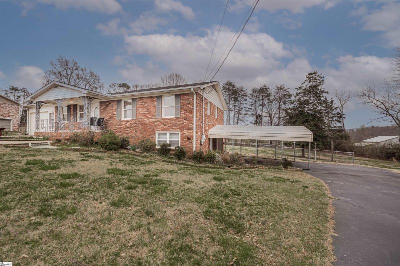 Property image 4 at 301 Sunset Drive, Easley, SC 29640