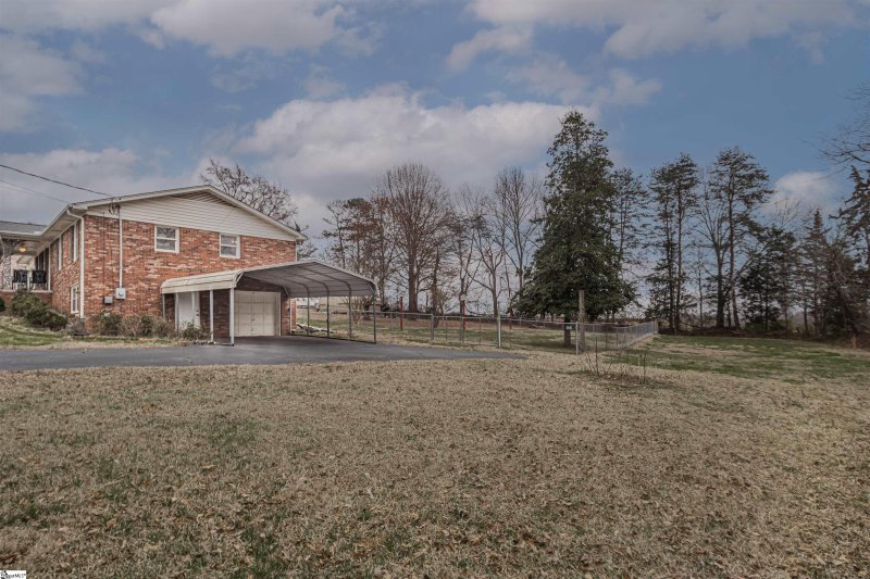 Property image 5 at 301 Sunset Drive, Easley, SC 29640