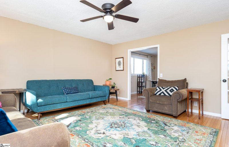 Property image 3 at 102 Colony Road, Travelers Rest, SC 29690