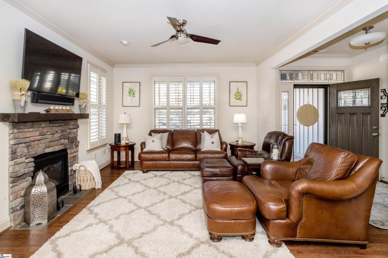 Property image 4 of 23 Bradstock Drive in Greystone Cottages, Greer, SC 29650