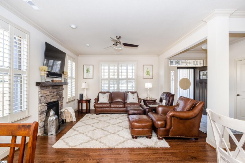 Property image 5 of 23 Bradstock Drive in Greystone Cottages, Greer, SC 29650