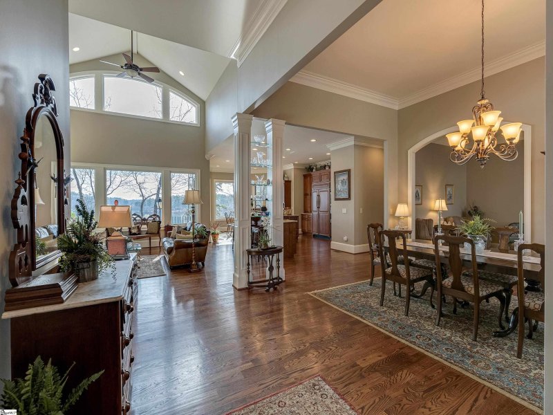 Property image 4 at 420 E Waterside Drive, Seneca, SC 29672