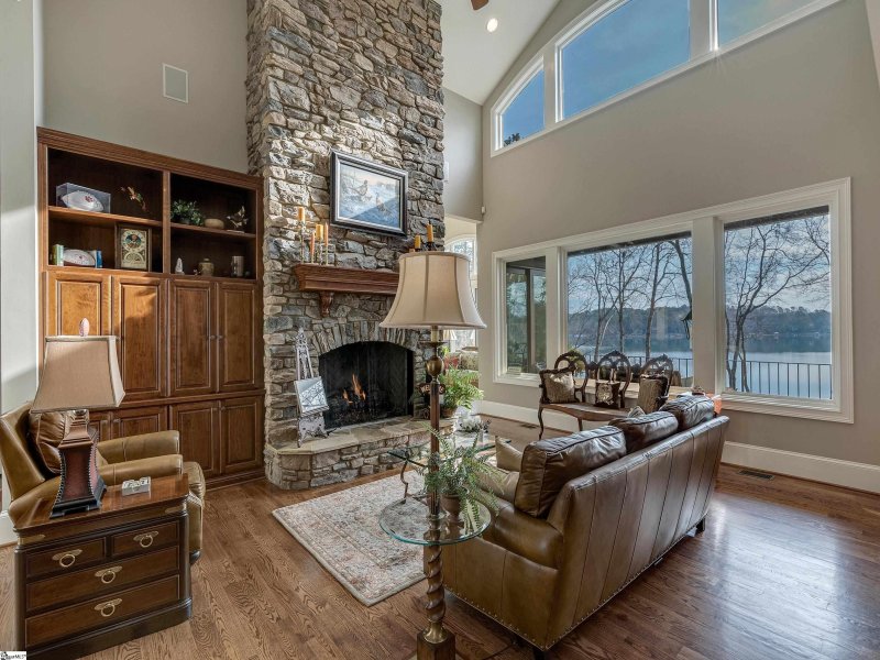 Property image 5 at 420 E Waterside Drive, Seneca, SC 29672